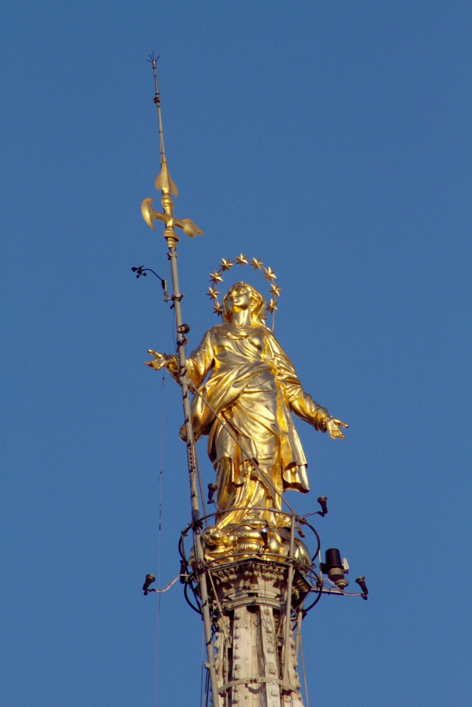 Madonnina Milan Duomo